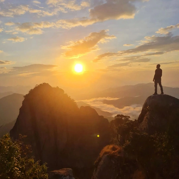 Amanhecer na Pedra Selada