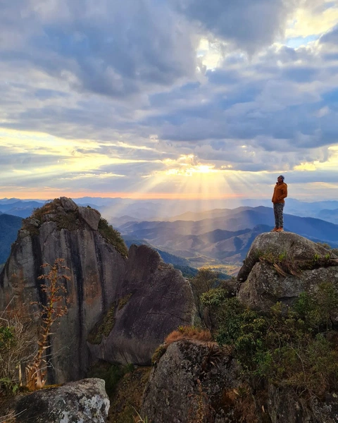 Amanhecer na Pedra Selada